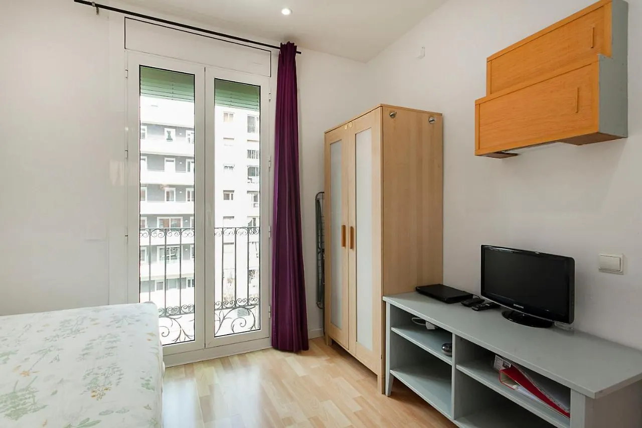 Sagrada Familia Apartament برشلونة 0*,  إسبانيا